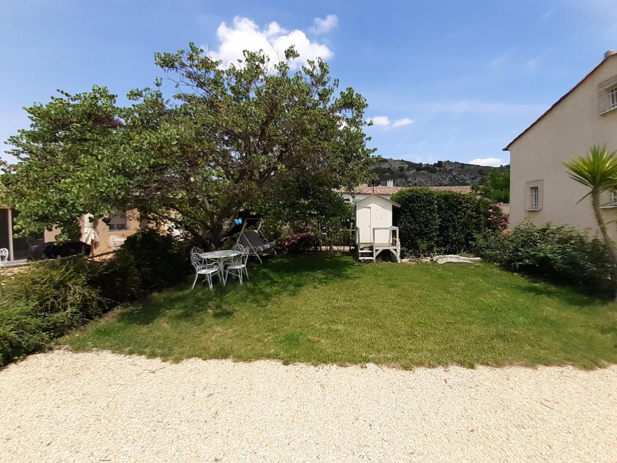 Petite Maison De Campagne Gardoise Theziers Luaran gambar