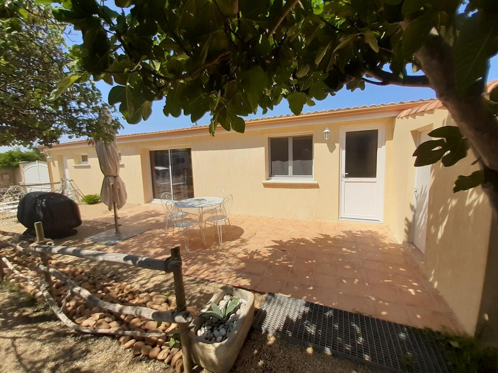 Petite Maison De Campagne Gardoise Theziers Luaran gambar